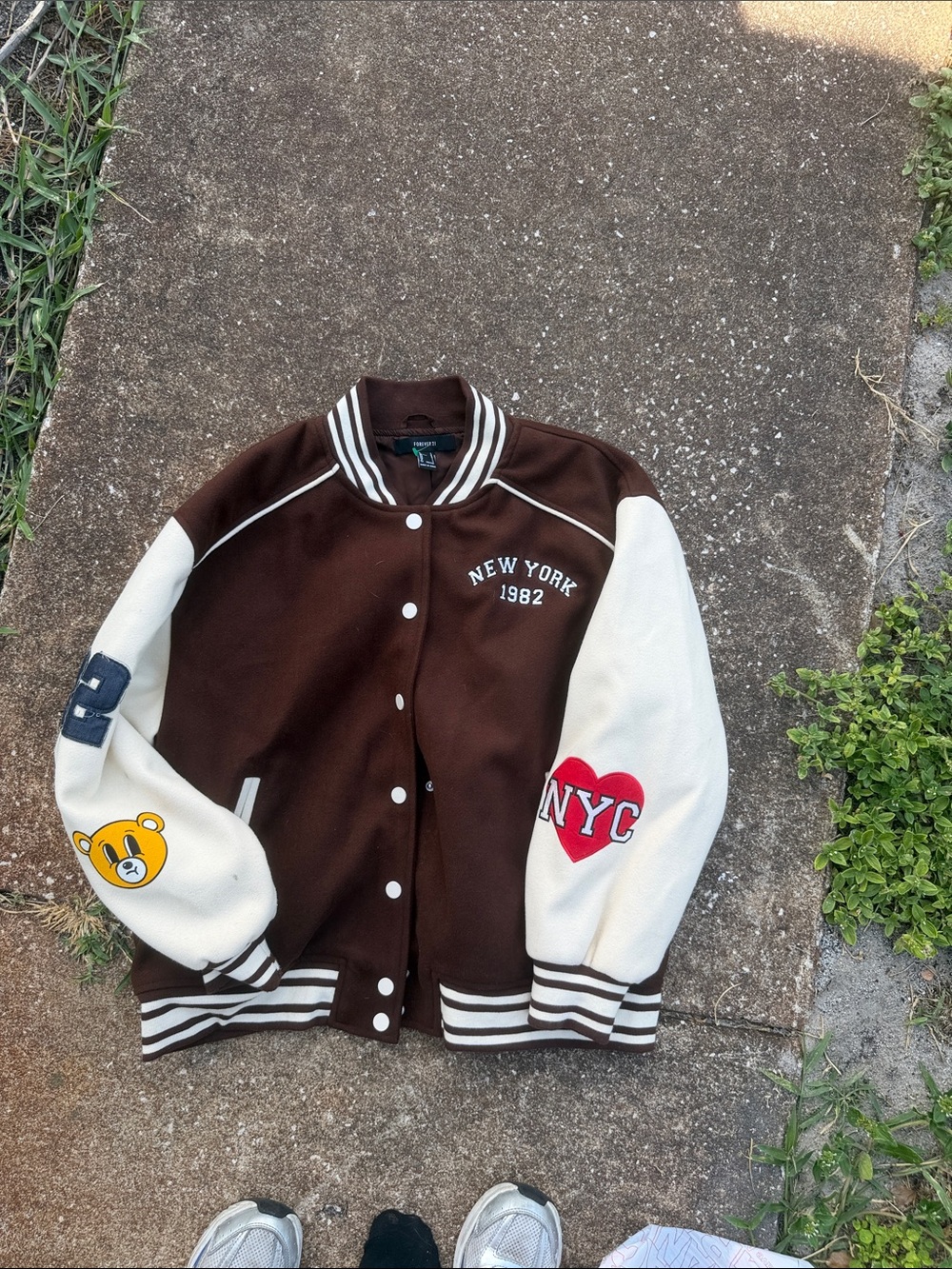 Forever 21 Brown and Cream NYC Patch Varsity Jacket. Size LG EUC